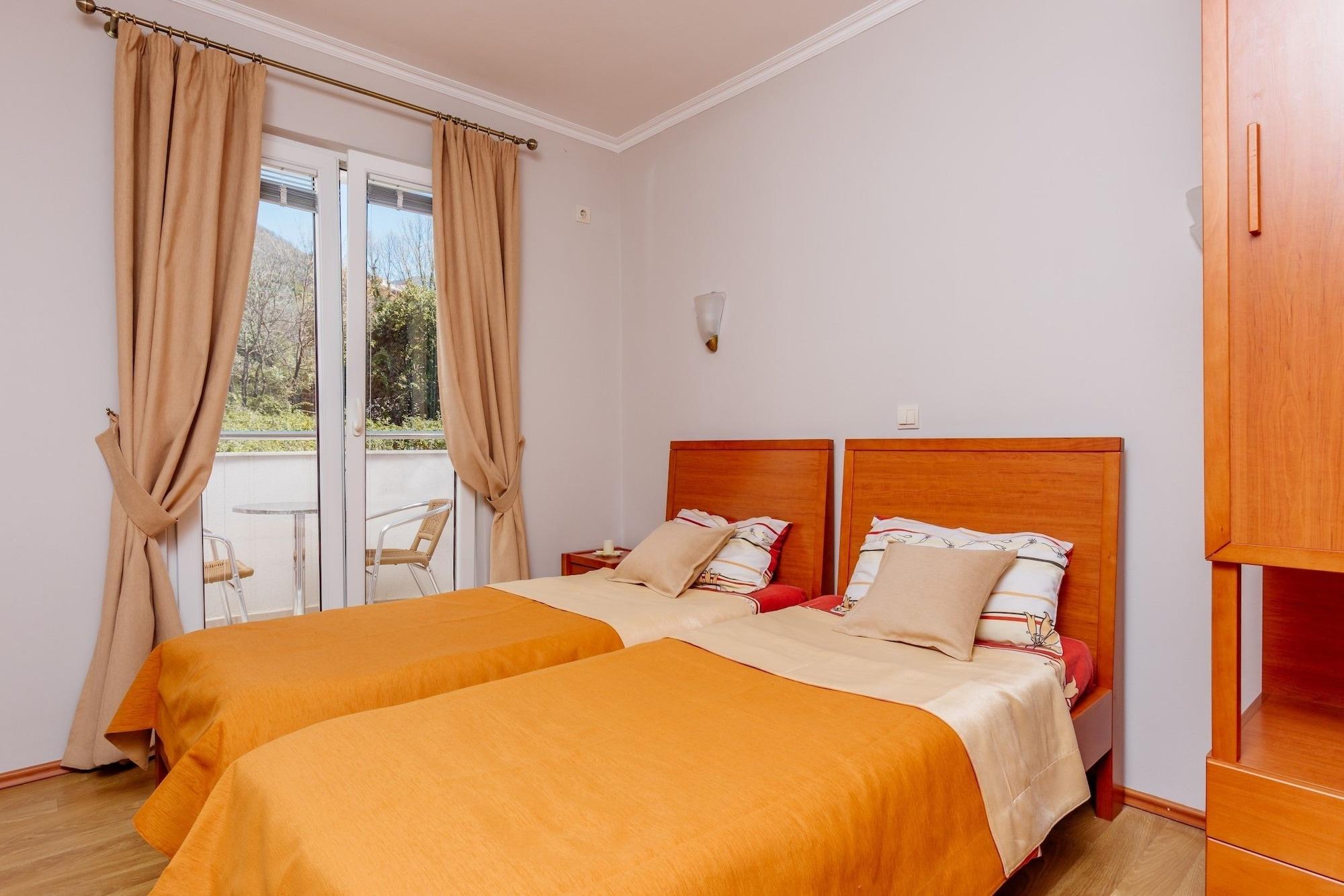 Apartments Perper 티바트 외부 사진